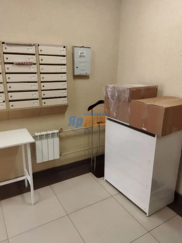 Перевозка тяжёлого холодильника грузчиками ЯрГруз