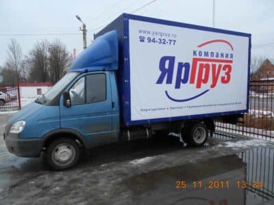 Автомобиль для доставки мебели и техники
